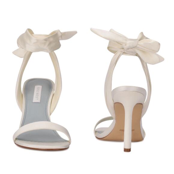 Kelsie Ankle Wrap Heeled Sandals in Ivory Satin New Size 10 - Picture 2 of 7